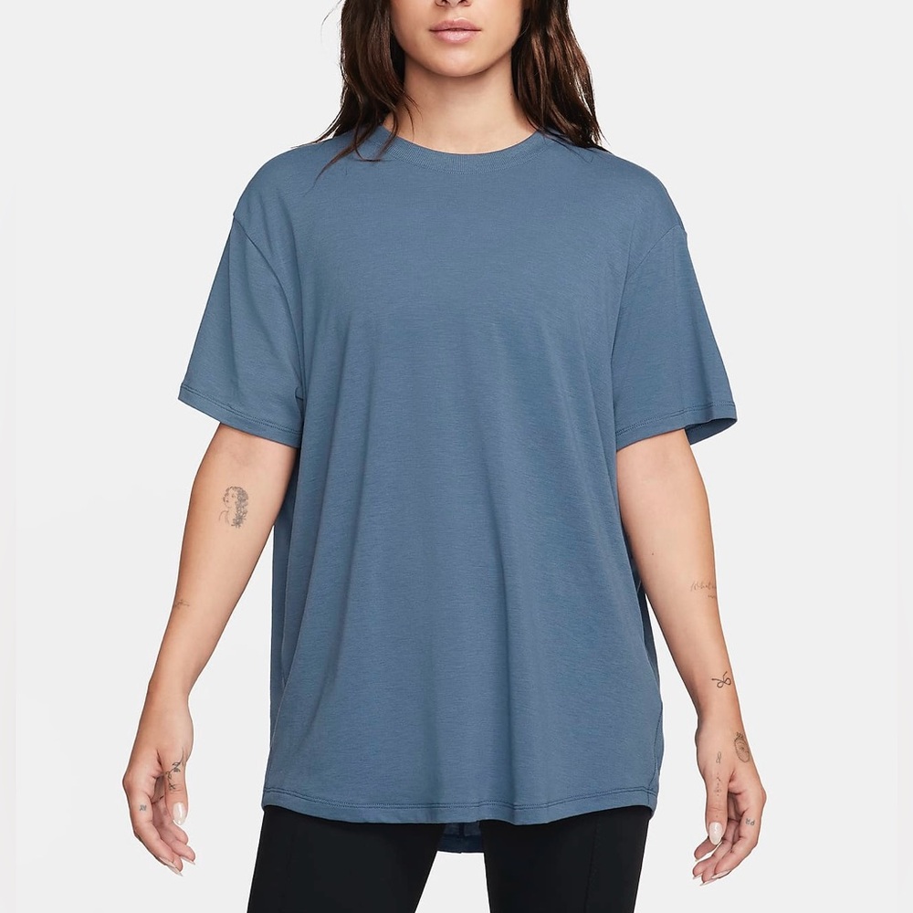 Nike Dri-Fit Yoga Women’s Plus Size Short Sleeve Diffused Blue Tee Sz 1X NWT